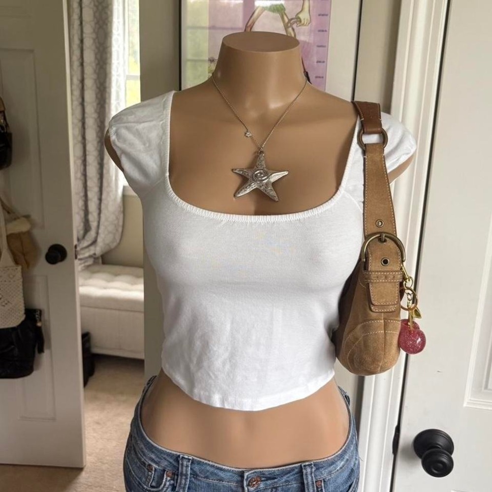 Minimalist Brandy Melville cotton white fitted crop top